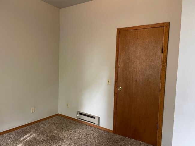 Building Photo - M1614 #1-3