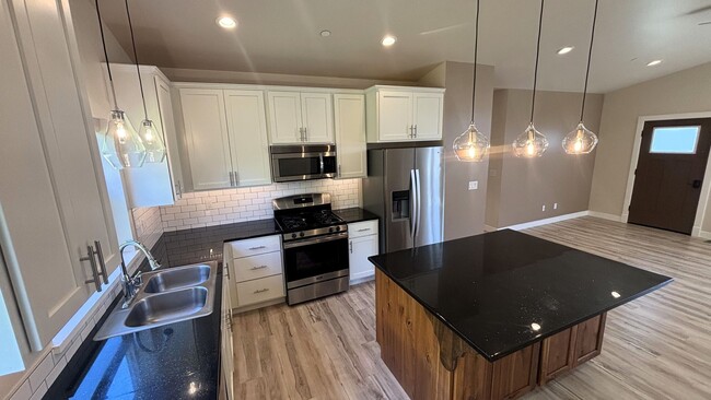Building Photo - Senior Living Community (55+) - Built In 2...