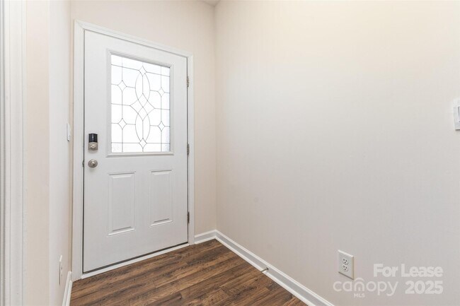 Building Photo - 7619 Nolen Farm Dr