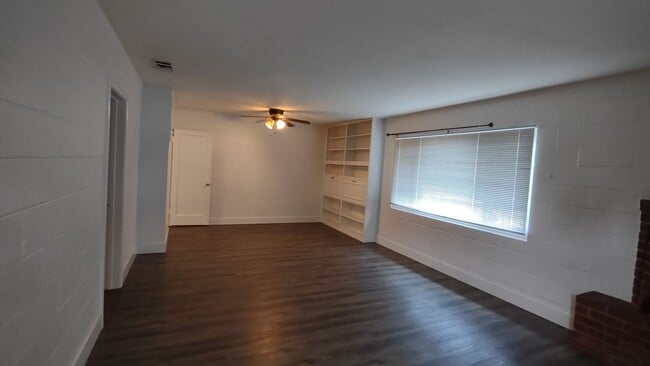 Building Photo - 4600 Brand Way