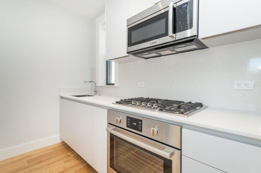 Building Photo - 12 Elko St