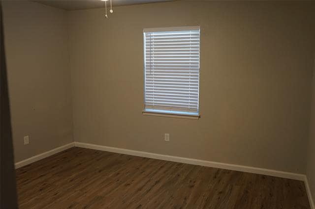 Building Photo - 2405 Ventura Dr