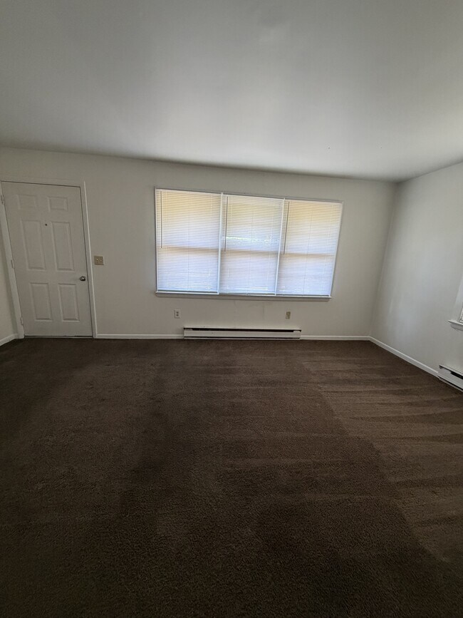 Building Photo - 431 Hearn Ln