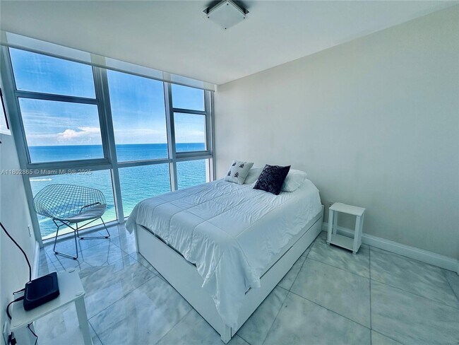 Building Photo - 18201 Collins Ave