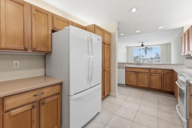 Building Photo - 10045 Links Ln