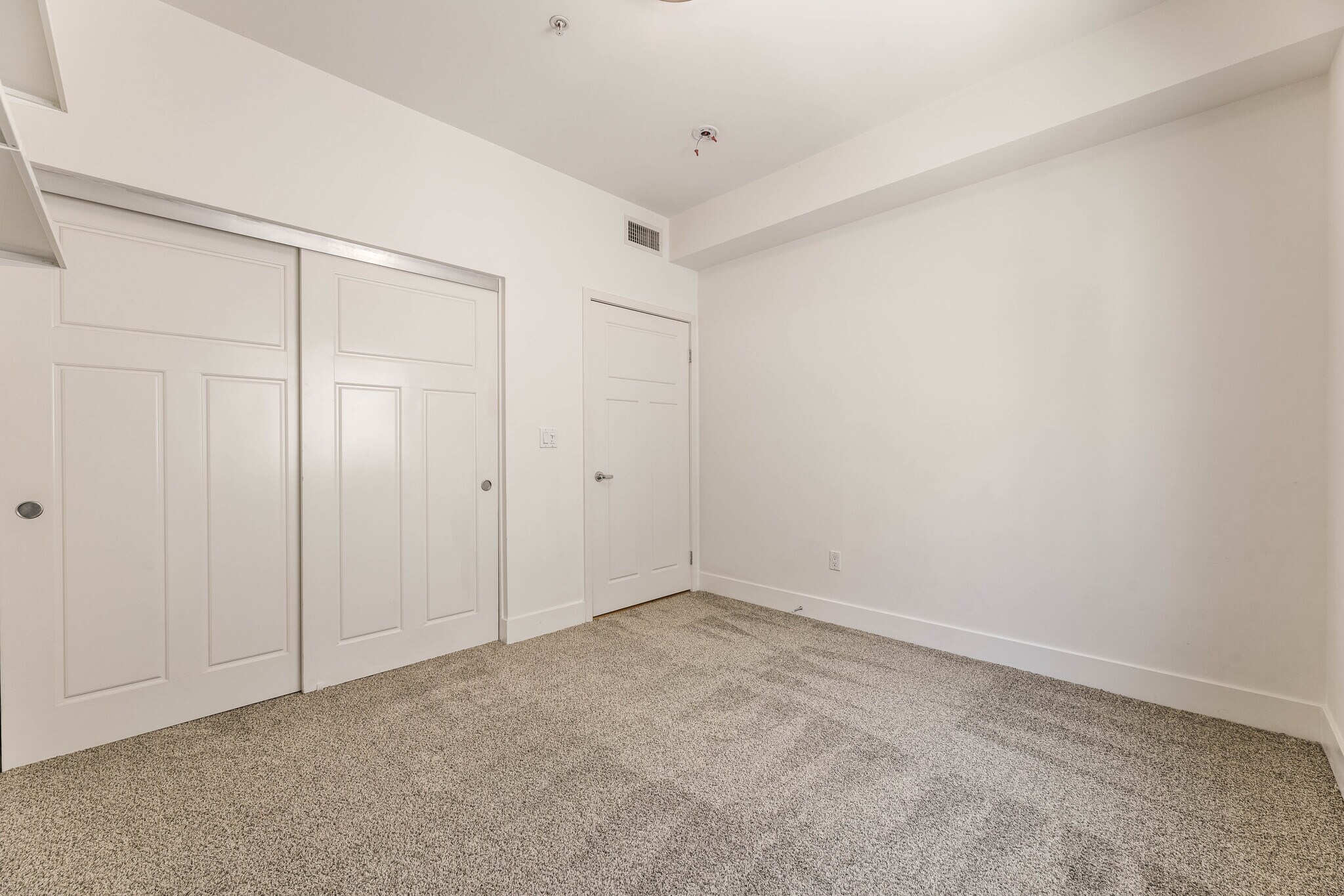 Building Photo - 11831 Avon Way