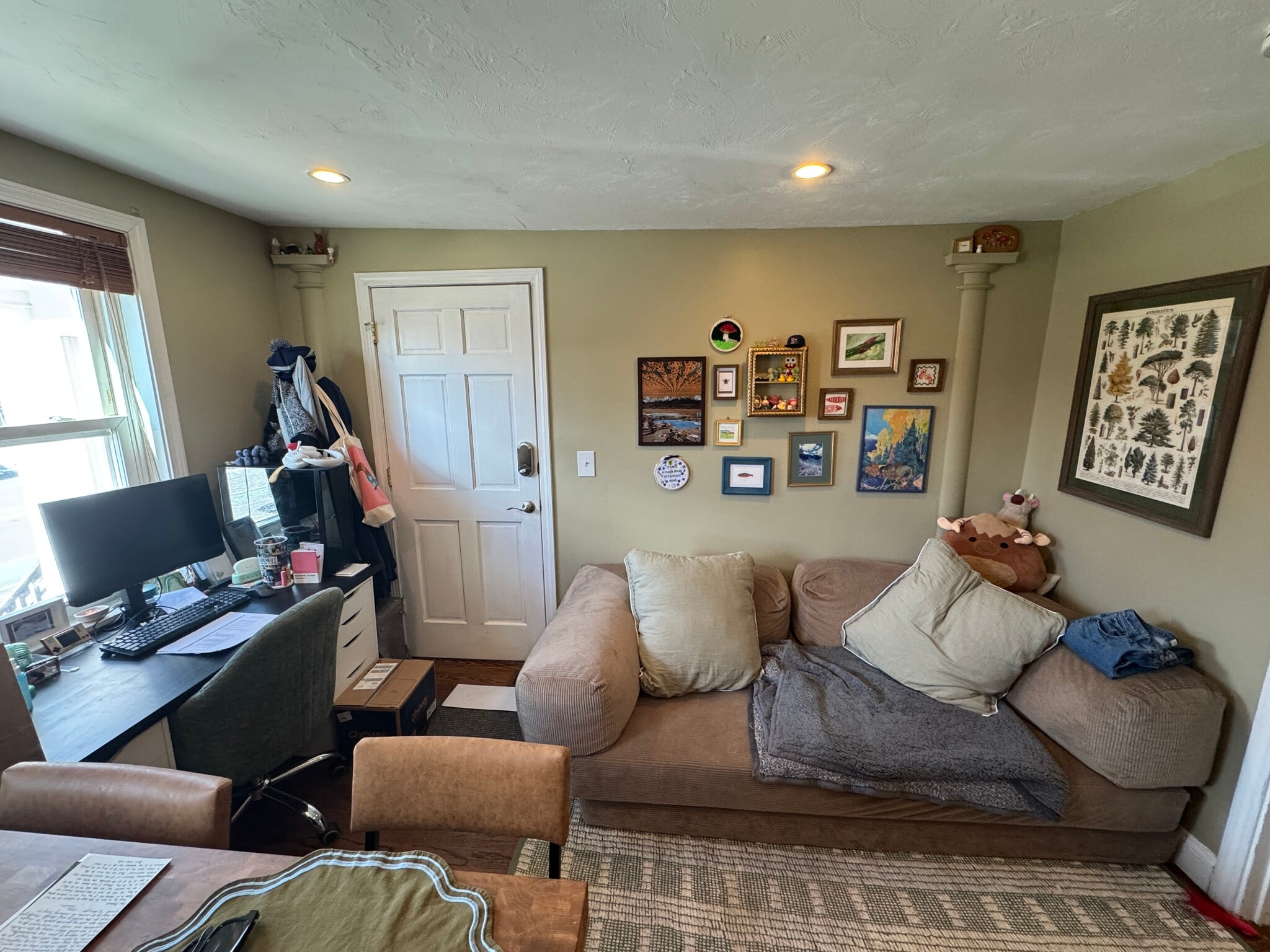 Building Photo - 735 Somerville Ave