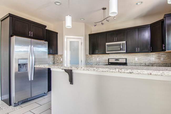 Building Photo - 14700 Harry Flournoy Ave