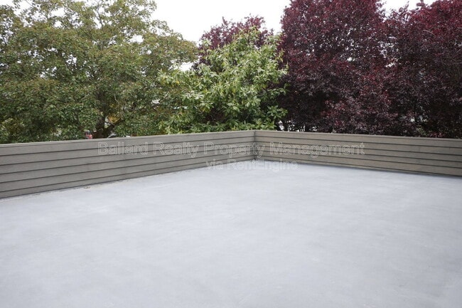 Building Photo - 6116 22nd Ave NW