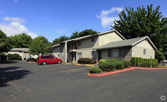 Building Photo - PineWood Commons