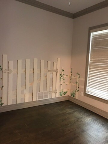 Building Photo - 123 S 7th St