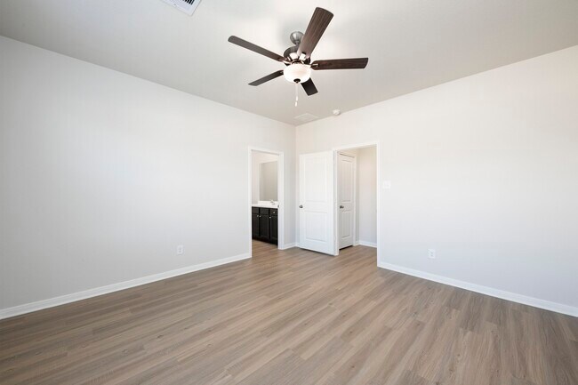 Building Photo - 15515 Caramel Spgs Dr