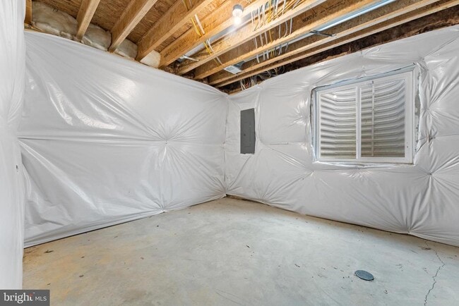 Building Photo - 5508 Redgum Ln