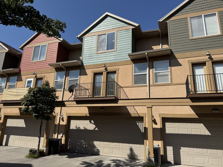 Building Photo - 908 N Shepard Creek Pky