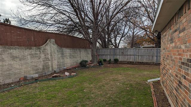 Building Photo - 1115 Cambridge Dr