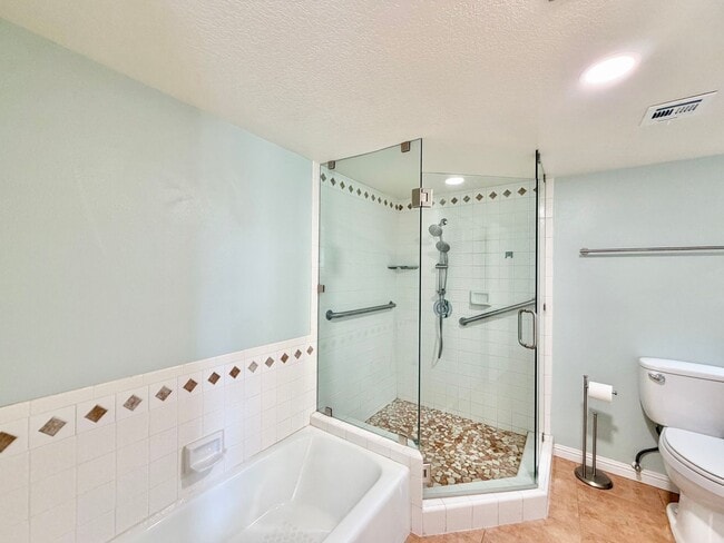 Building Photo - 112 Willow Lake Dr