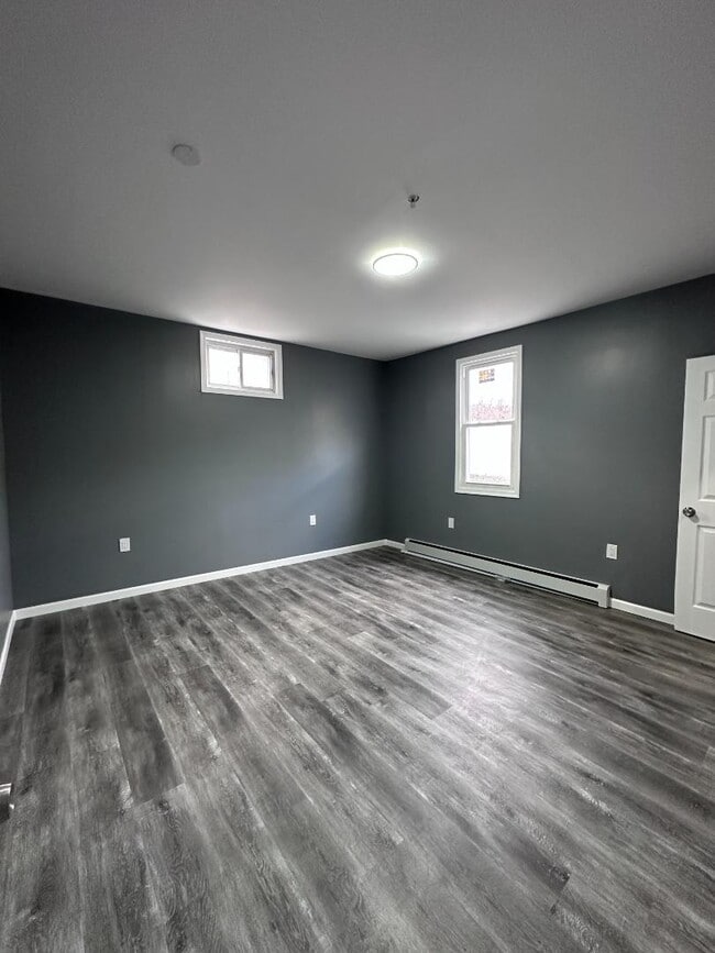 Building Photo - 153 Vine St