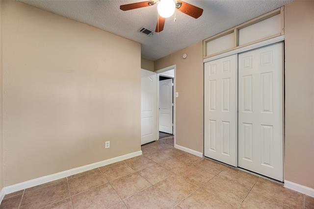 Building Photo - 7204 Shadow Bend Dr