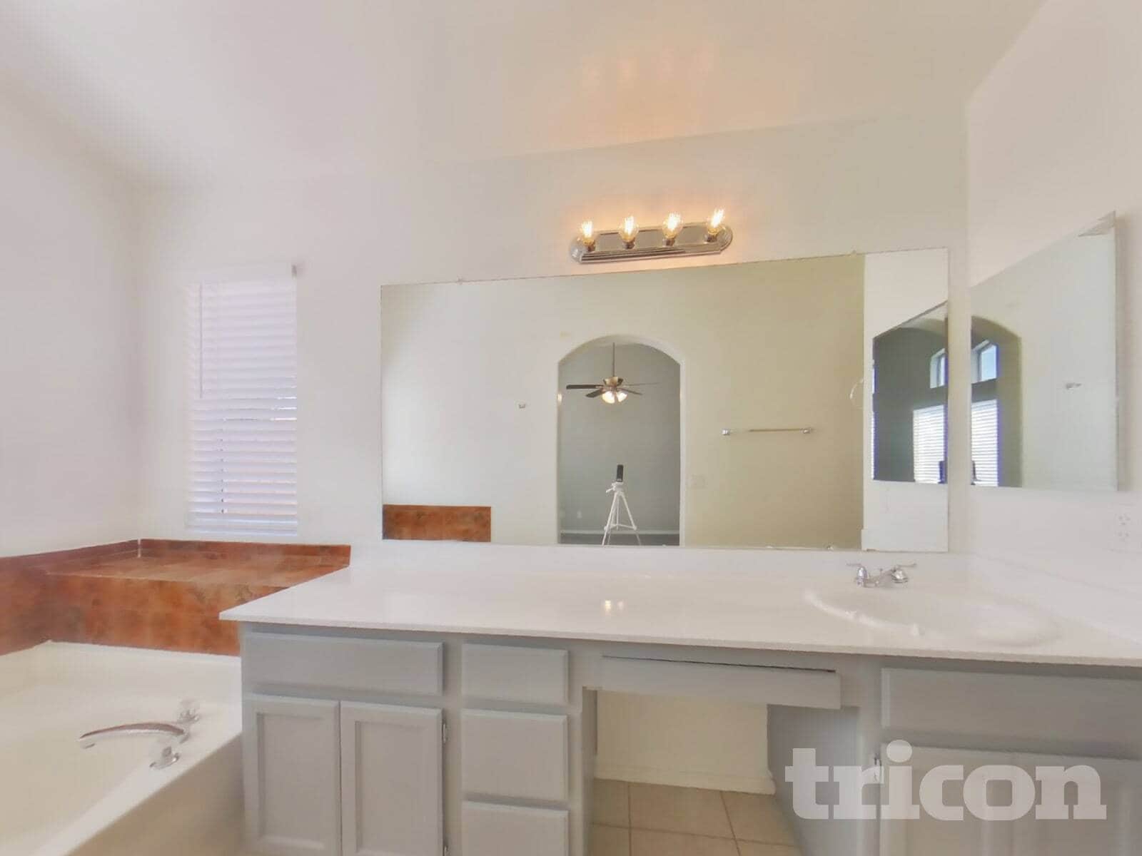 Building Photo - 8363 W Audrey Ln