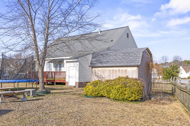 Building Photo - 726 Addington Dr