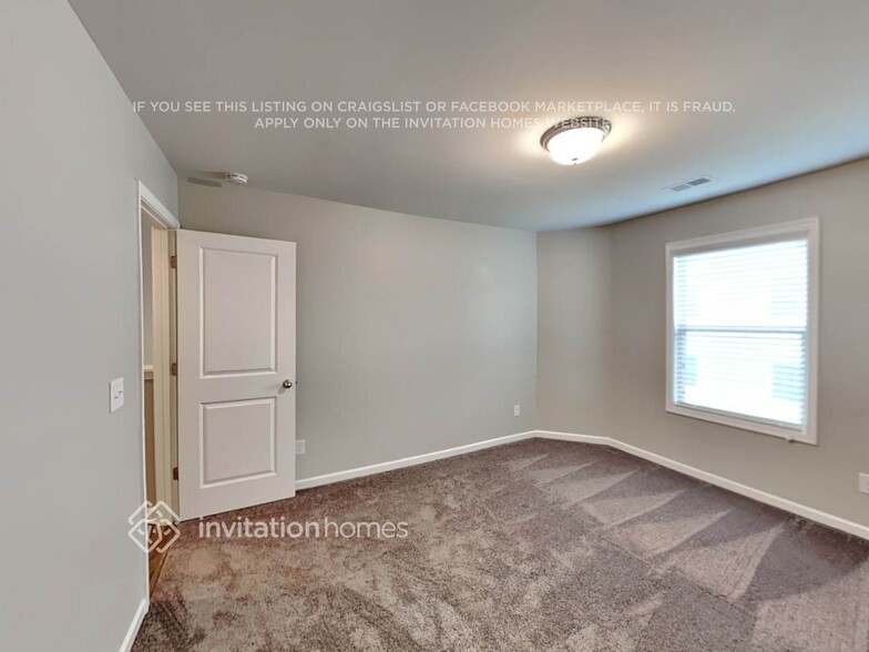 Building Photo - 247 Sage Dr