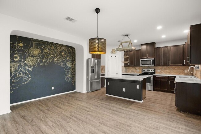 Building Photo - 243 Mancos Dr