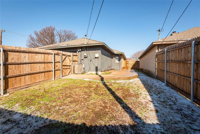 Building Photo - 211 Stone Cir