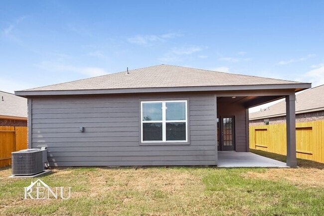 Building Photo - 25314 Shadowdale Dr