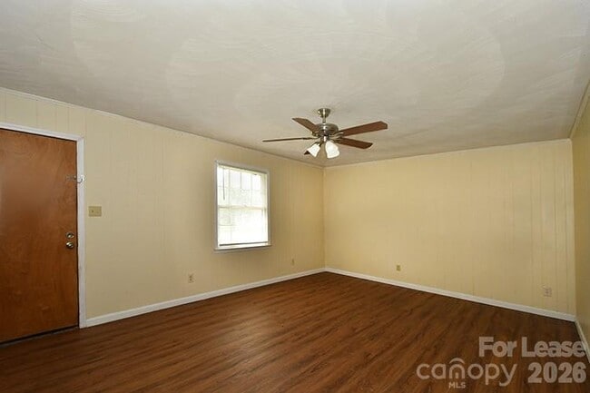 Building Photo - 1715 Cloudburst Cir