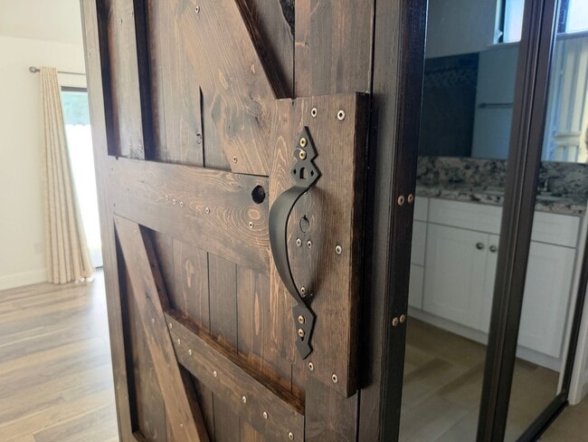 Building Photo - Gorgeous 2 bedroom 2 bath duplex in the trees