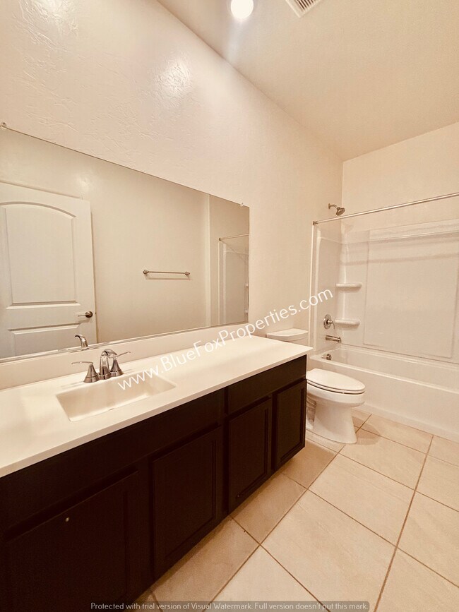 Building Photo - 12612 N Krista Ave