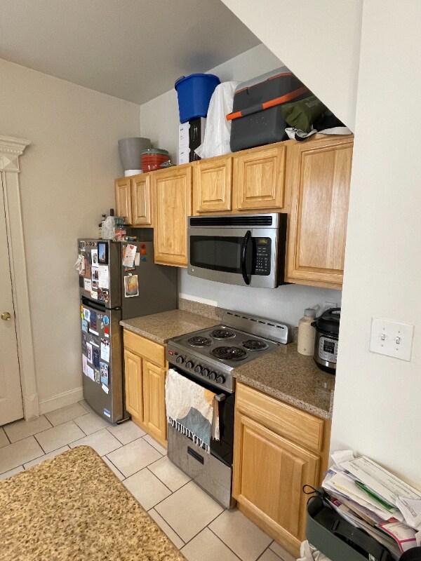 Building Photo - 412 Monroe St