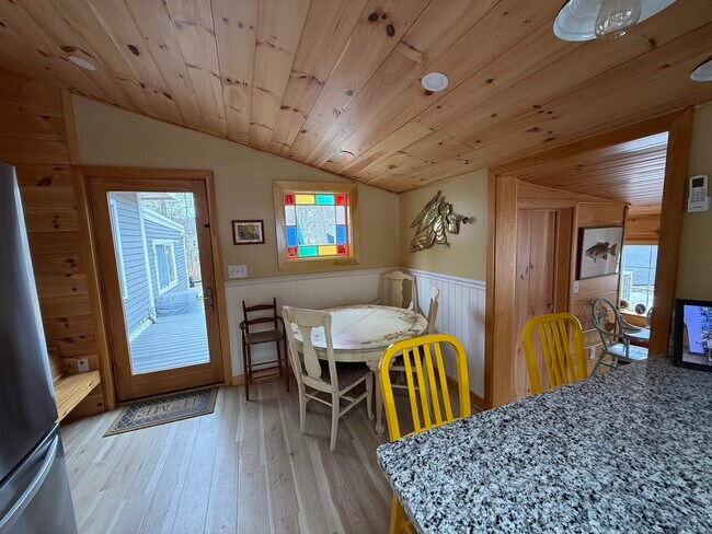 Building Photo - 111 Pendleton Rd