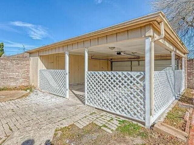 Building Photo - 3610 Vineyard Dr