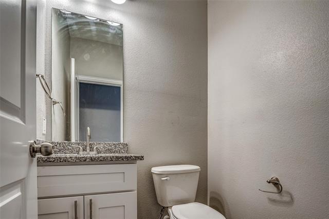 Building Photo - 3262 Wexford Dr