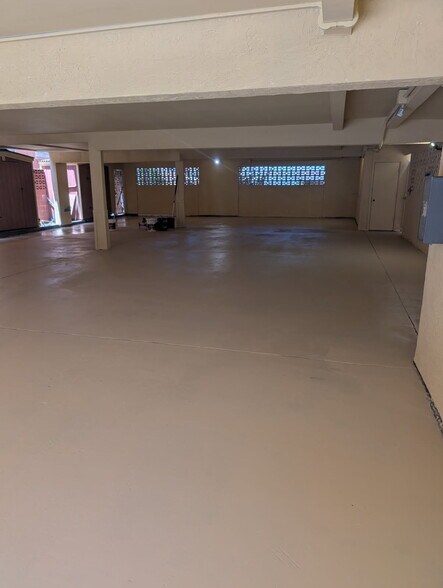 Building Photo - 253 Donax Ave
