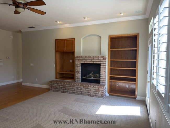 Building Photo - 121 Dunbarton Ct