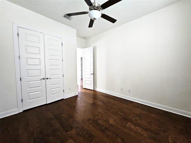 Building Photo - 1105 Malibar Ln