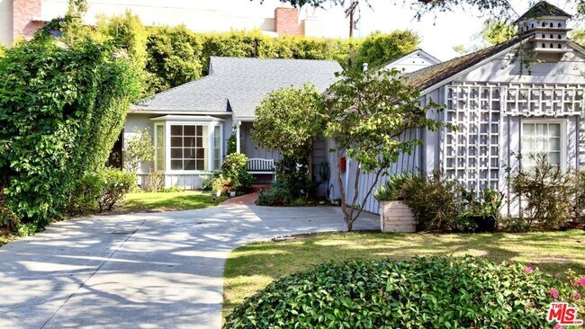 Building Photo - 1228 Peck Dr