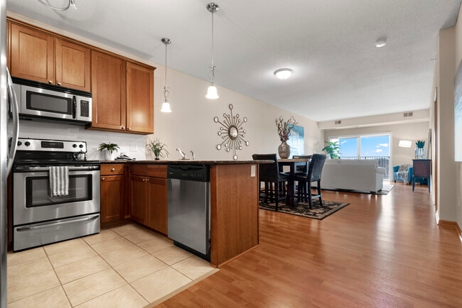 Model - Kitchen / Dining / Living