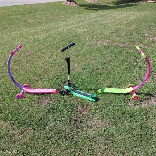 Building Photo - 2827 SW 33rd St