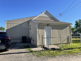 Building Photo - 527 1/2 Saint Johns Ave