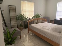 Building Photo - 12215 NE 9th Ave