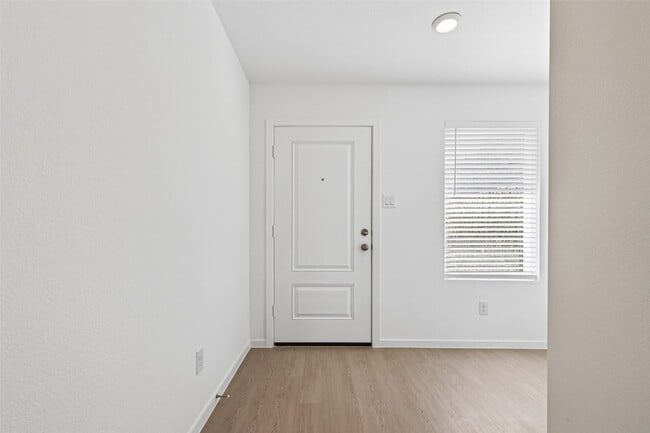 Building Photo - 26738 Cascade Sunrise St