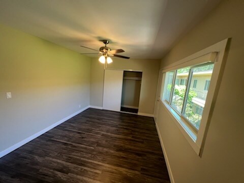 Building Photo - 7925 Vineland Ave