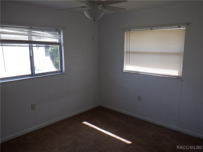 Building Photo - 146 W Casurina Pl