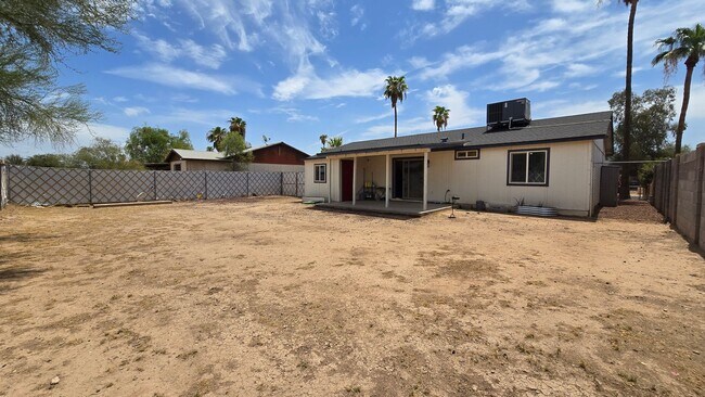 Building Photo - 8012 W Highland Ave