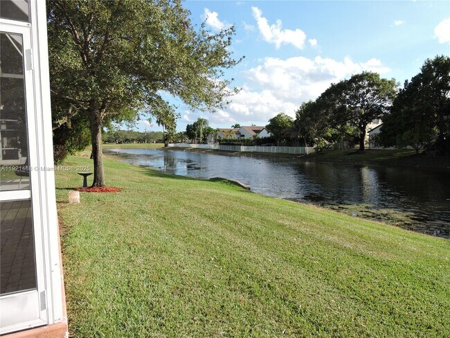 Building Photo - 18744 SW 28th Ct