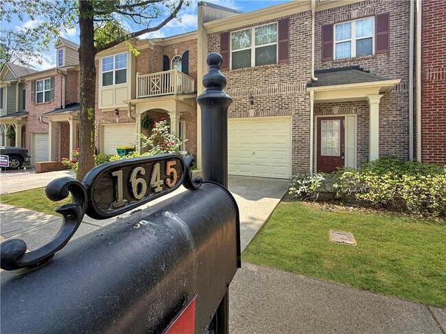 Building Photo - 1645 Southgate Mill Dr