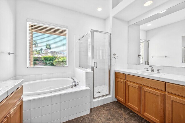 Building Photo - 41 Vista Mirage Way